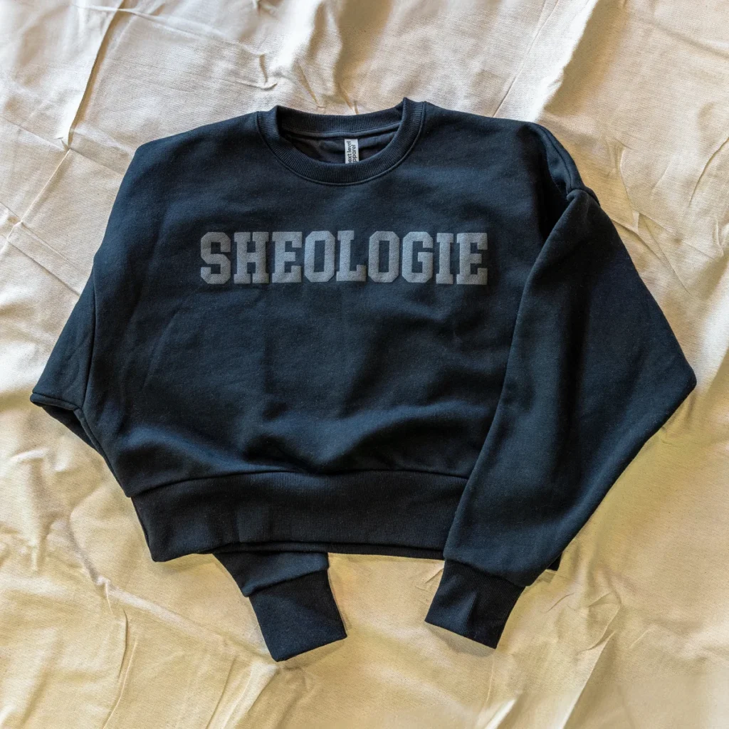 Sheologie Sweatshirt