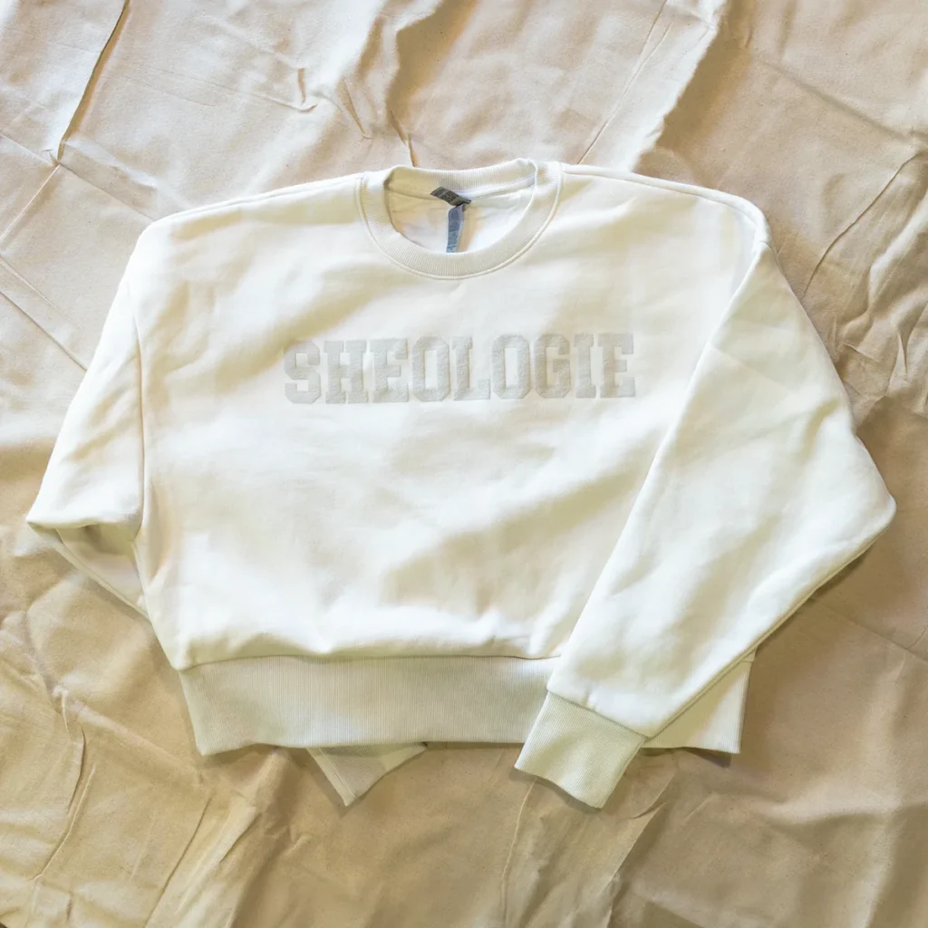 Sheologie Sweatshirt